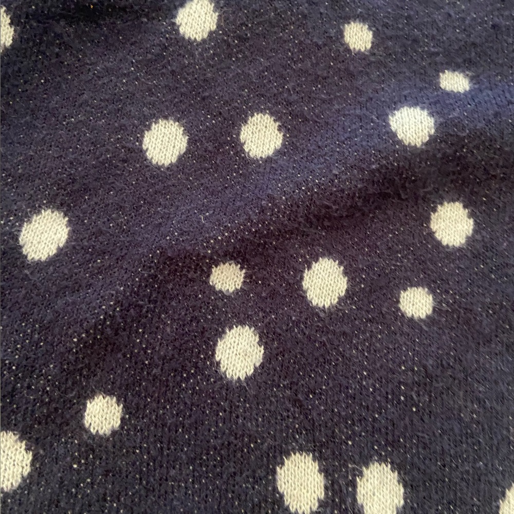 Light Sweater - Picture 2 of 3